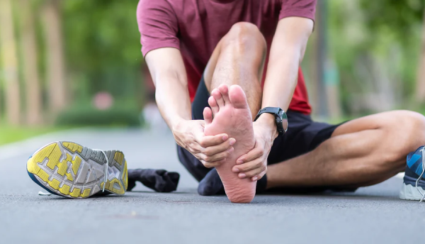 Why New Shoes Hurt My Feet: Causes, Solutions, and Insights