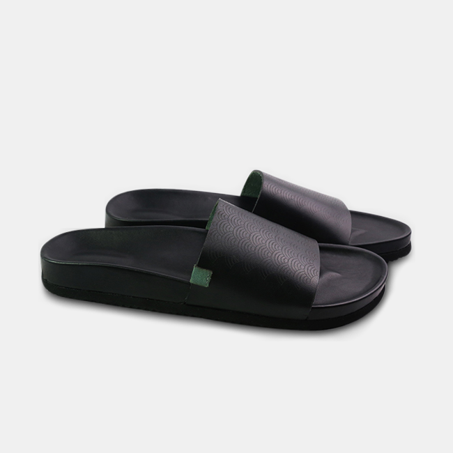 
                      
                        Women's Palmetto Slide - COMUNITYmade
                      
                    